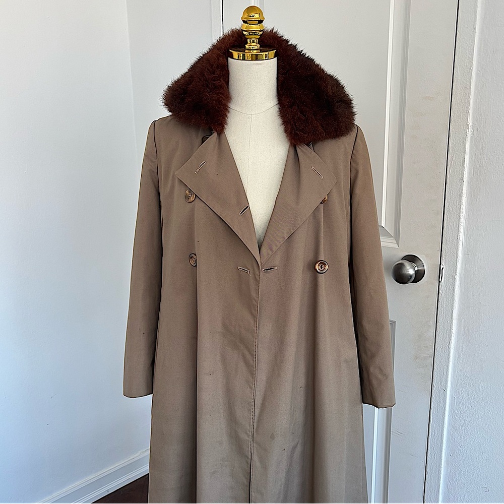 Vintage DIANE VON FURSTENBERG Trench Coat with Fur Collar and Lining